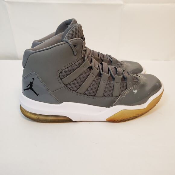 Jordan Max Aura Shoe Mens SZ 10 Cool Grey Basketball AQ9084-010 main image 8